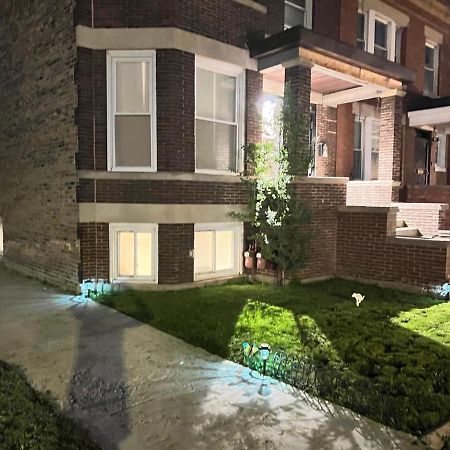 Simplified Living Space Chicago Ngoại thất bức ảnh
