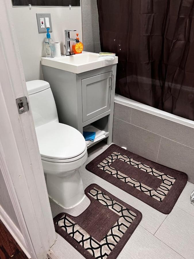 Simplified Living Space Chicago Ngoại thất bức ảnh