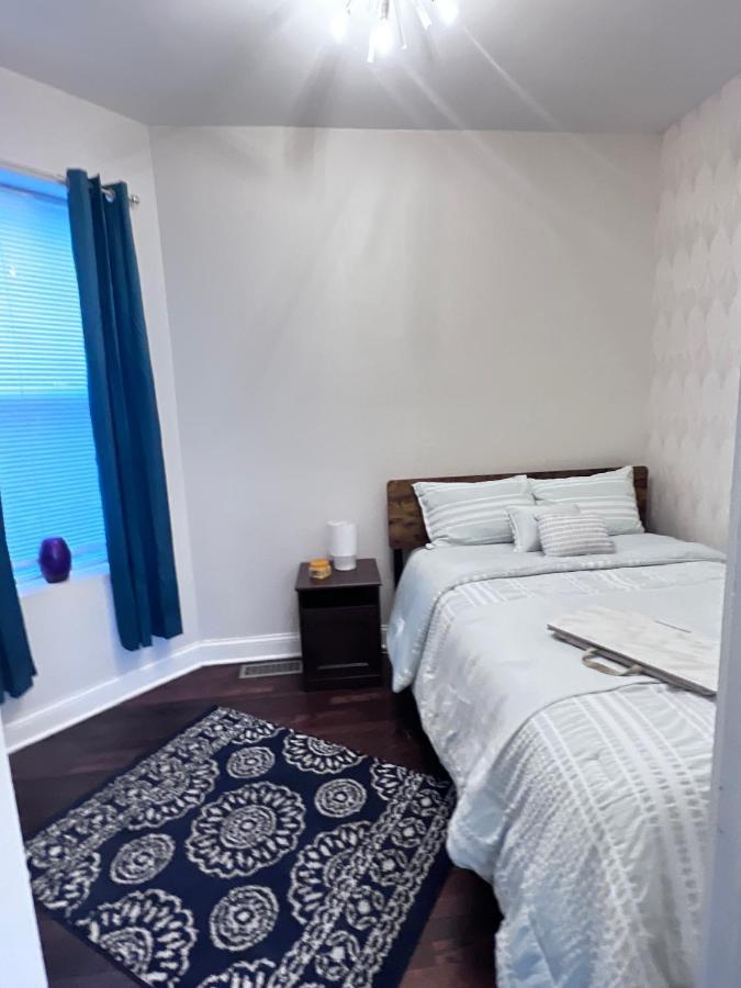 Simplified Living Space Chicago Ngoại thất bức ảnh
